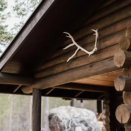 Sarmi - A True Off-the-grid Hut *