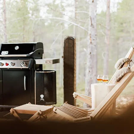 Sarmi - A True Off-the-grid Hut