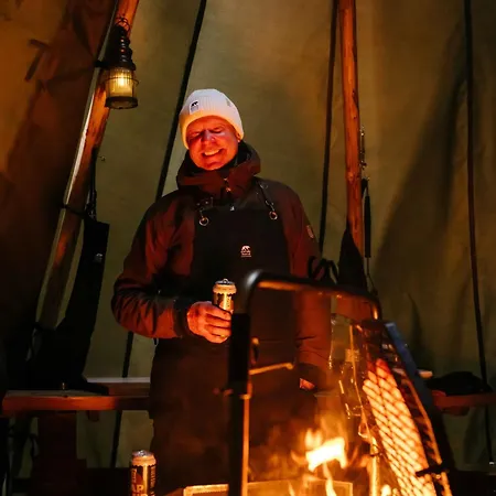 Sarmi - A True Off-the-grid Hut