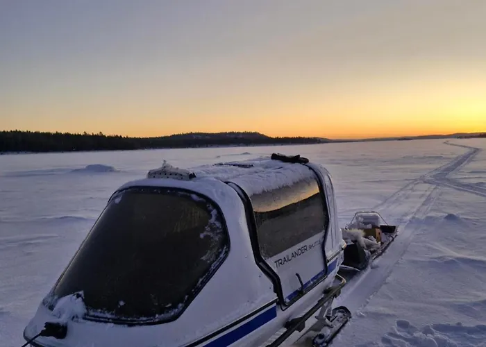 Sarmi - A True Off-the-grid Hut *