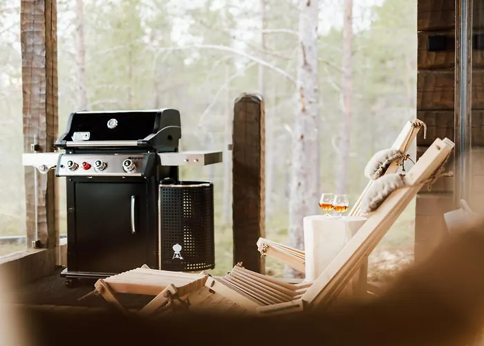 Sarmi - A True Off-the-grid Hut